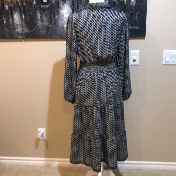 NWT Max Studio London Puffed Sleeve Button Down Tiered Hem Tie Waist Dress-L - Picture 5 of 10